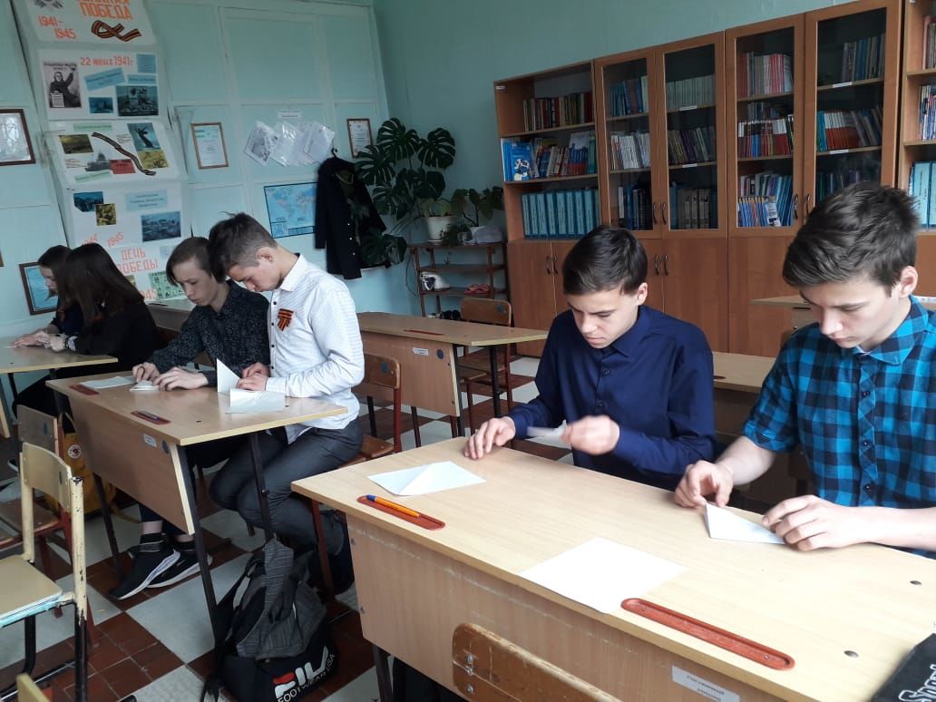 Староильдеряковская школа Аксубаевского района поддержала акцию «Zащитникам Отечества»