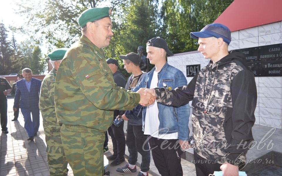 Одногруппники по Аксубаевскому техникуму стали сослуживцами