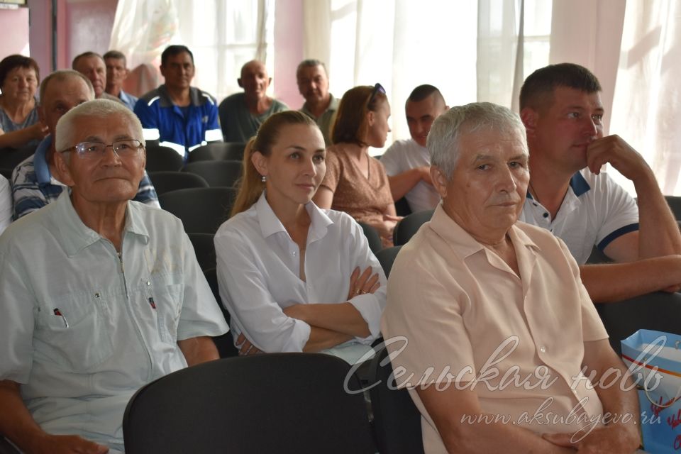 Узган көннәрдәге вакыйгаларны, фактларны һәм кешеләр турындагы истәлекләрне саклап калырга китап булыша