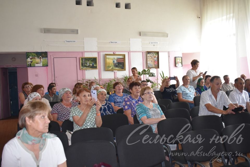 Узган көннәрдәге вакыйгаларны, фактларны һәм кешеләр турындагы истәлекләрне саклап калырга китап булыша