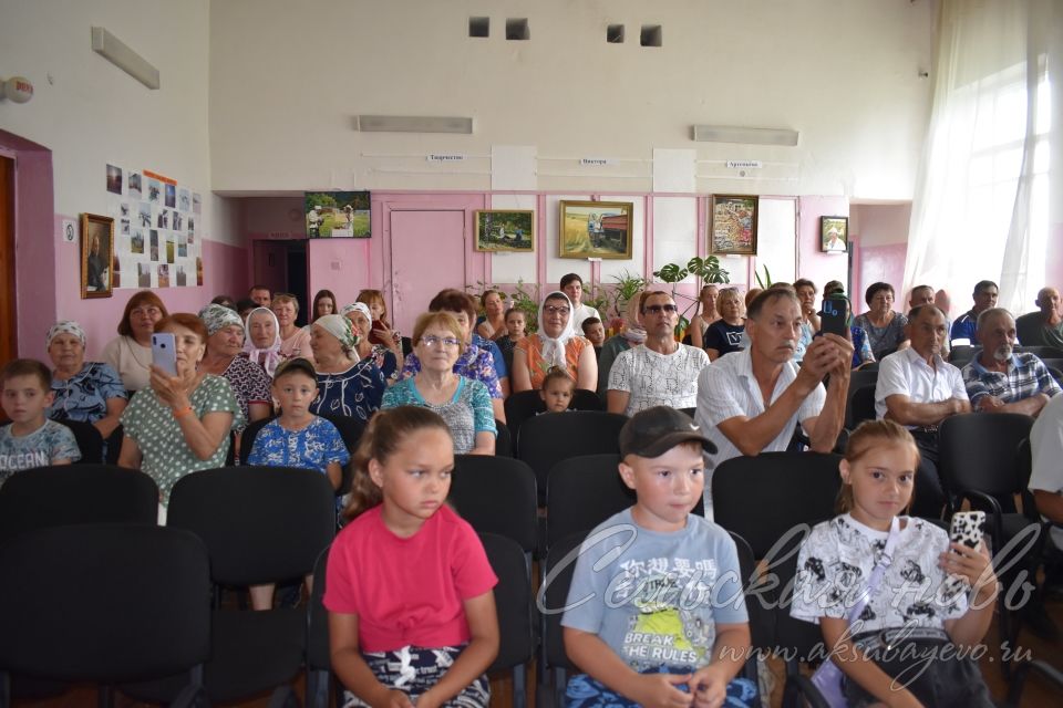 Узган көннәрдәге вакыйгаларны, фактларны һәм кешеләр турындагы истәлекләрне саклап калырга китап булыша