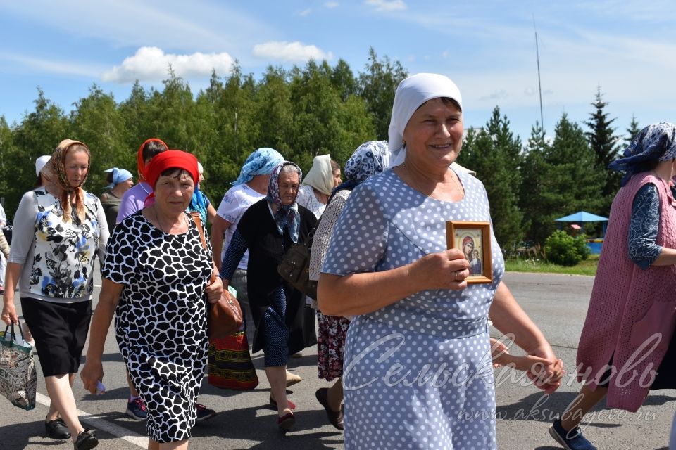 В Аксубаевском районе отметили праздник Казанской иконы Божьей матери
