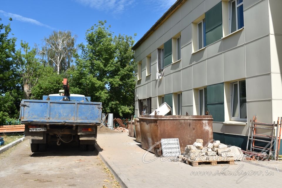 Аксубаевские строители строят и ремонтируют, возводят и благоустраивают