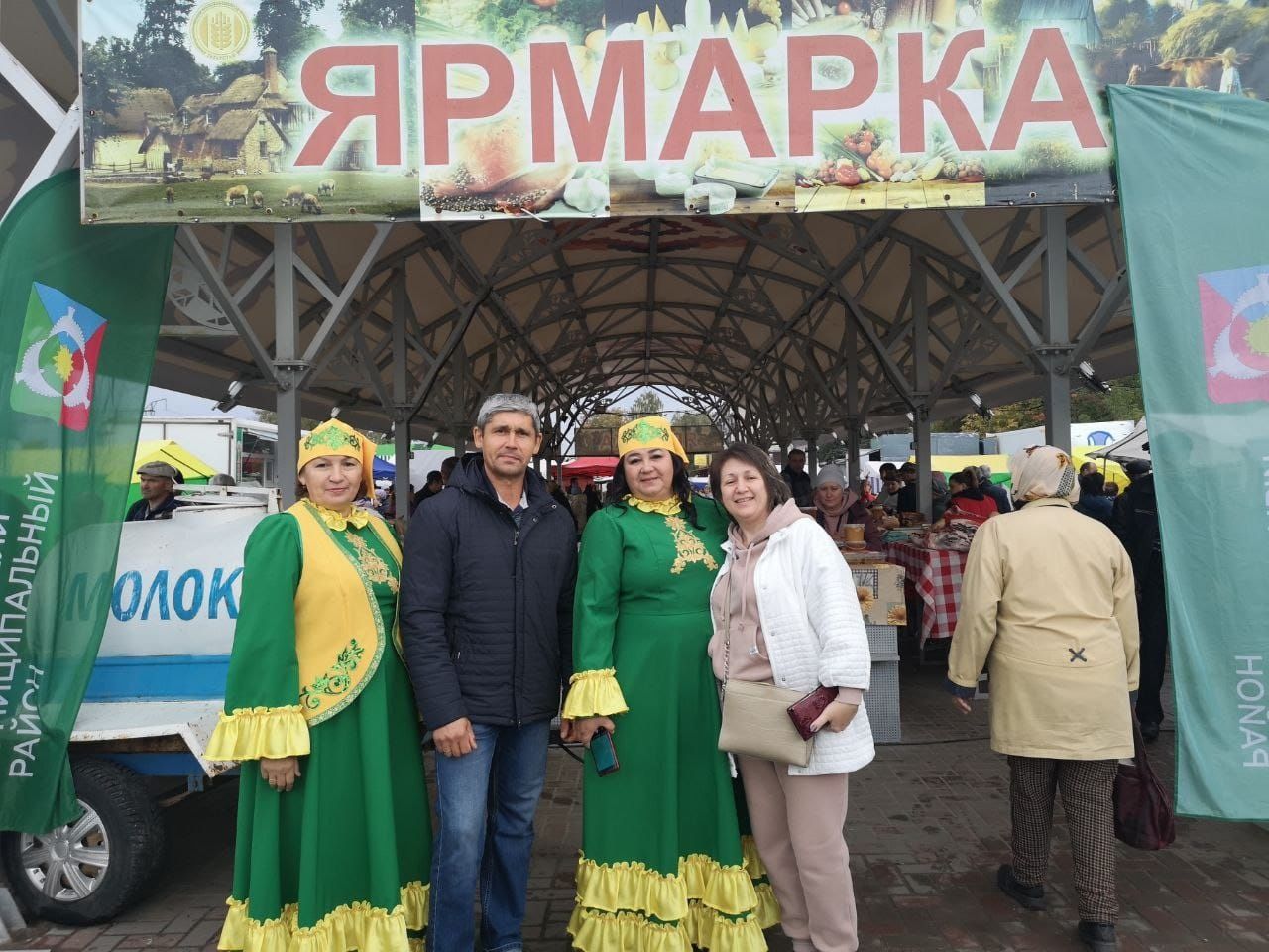 Аксубаевцы привезли дары осени в столицу республики