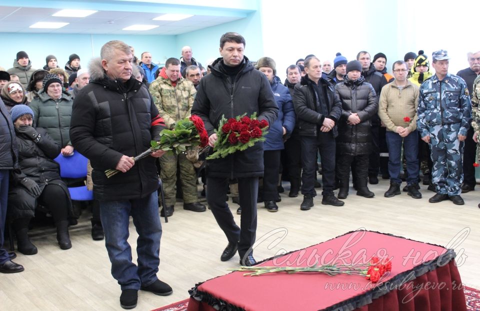 В Аксубаевском районе простились с погибшим в СВО Алмазом Тимбиковым