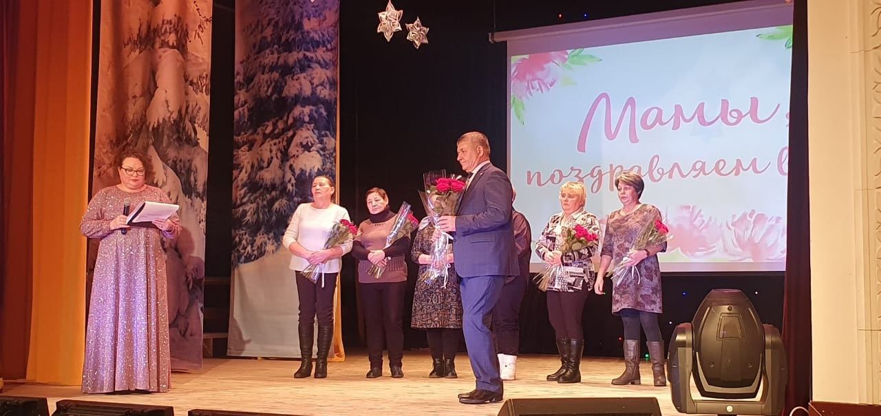 В Аксубаеве посвятили торжество любимым мамам