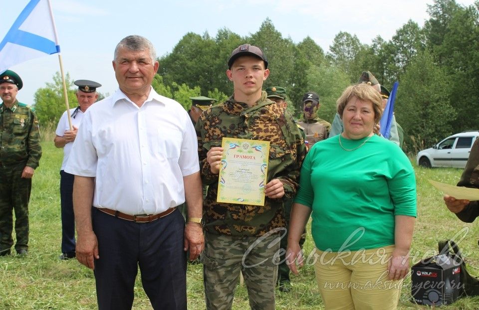 Участников лагерных сборов наградили за высокие результаты в военно-прикладных видах спорта