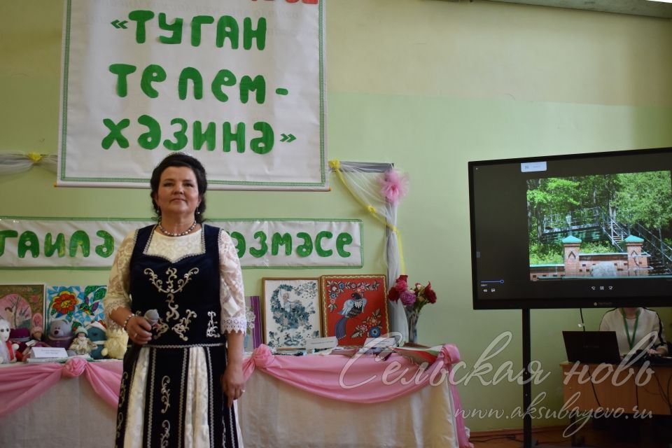 И стихи, и песни Алсу Нажмитдинова посвящает малой родине