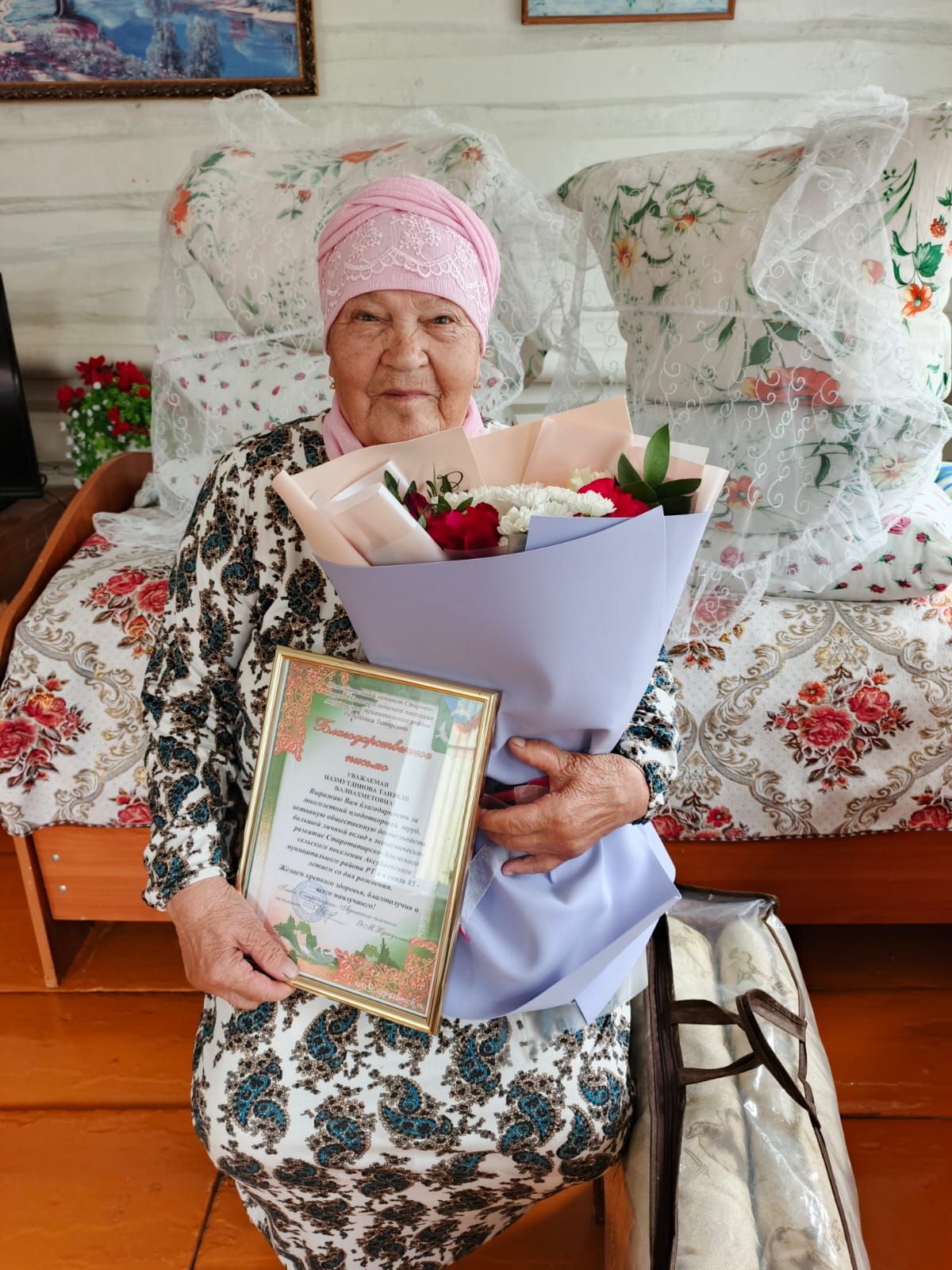Осень ее жизни и цветущая, и сияющая