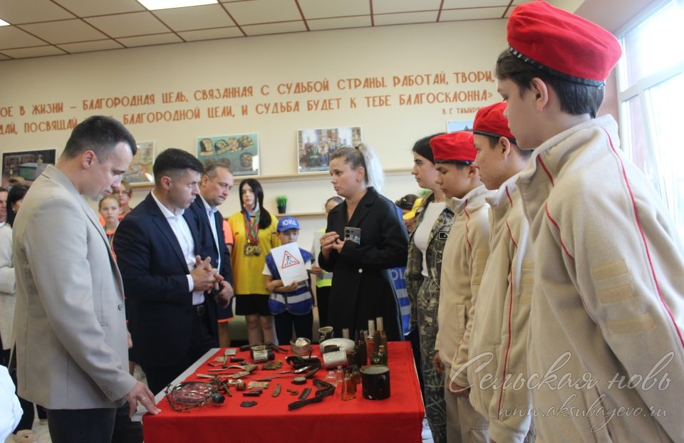 Виталий Тимирясов исемендәге Аксубай мәктәбендә Татарстан Рәисе ярдәмчесе булды