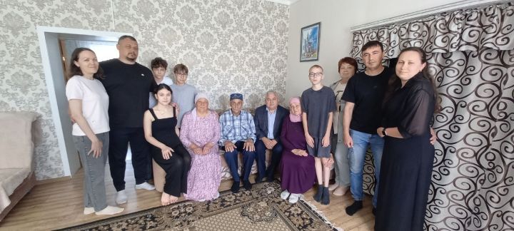 Аксубай ветераны алдынгы комбайнчы булган