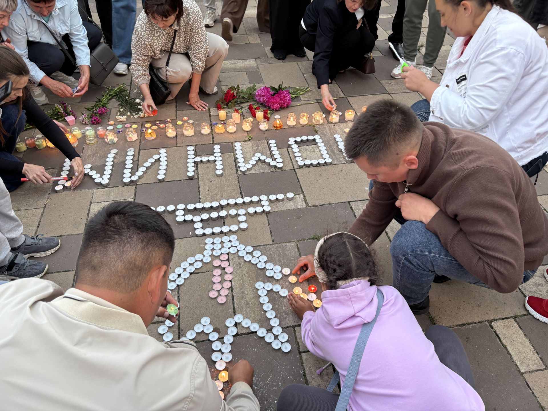 Аксубайда Хәтер һәм кайгы көне алдыннан шәмнәр кабыздылар