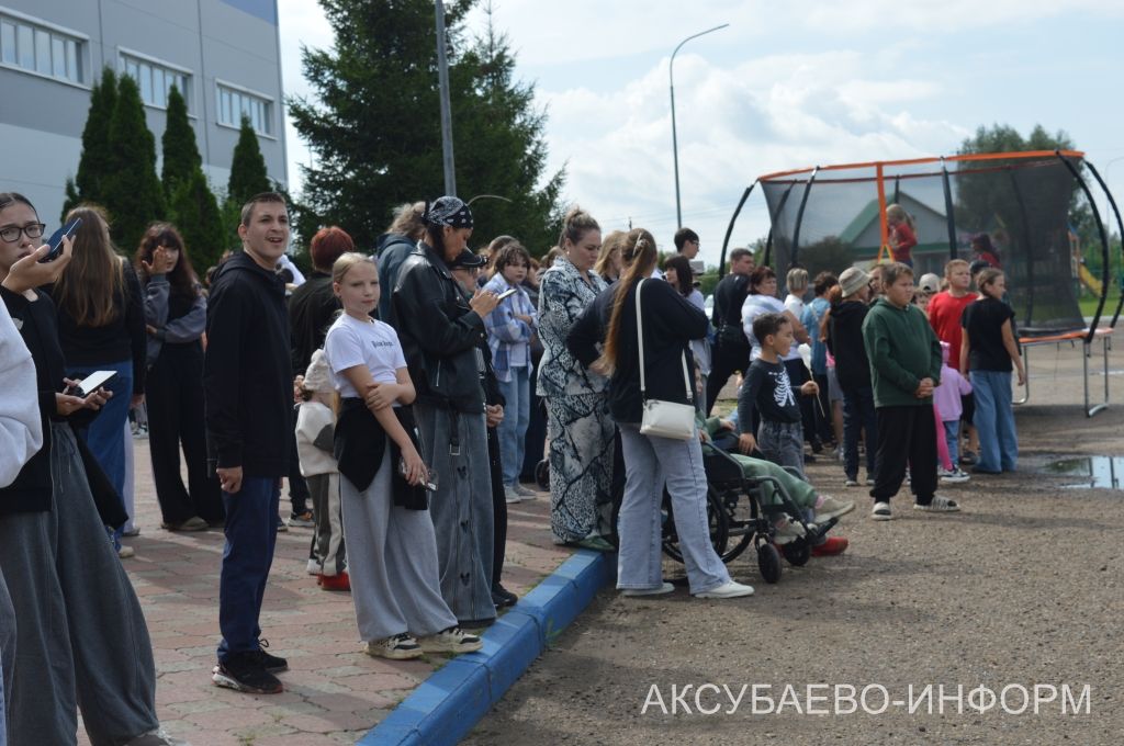 Аксубайда байкерлар балаларга шатлык бүләк итте