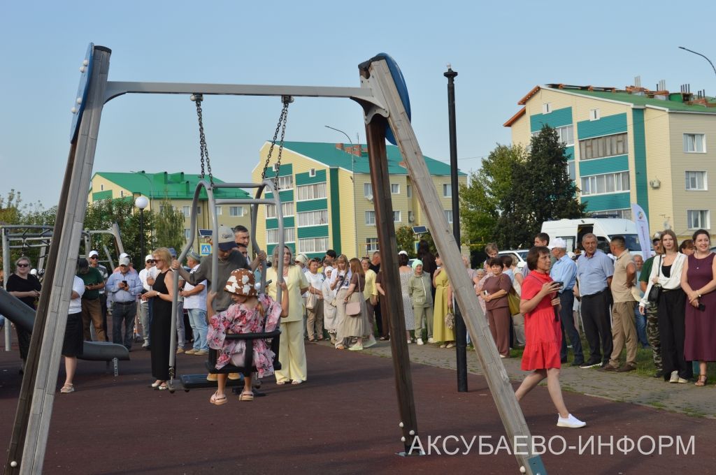 Аксубай районында ишегалды бәйрәме: җырлар, уеннар, котлаулар