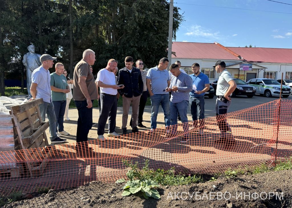 Район үзәгендә социаль инфраструктураны яңарту буенча күләмле эшләр дәвам итә