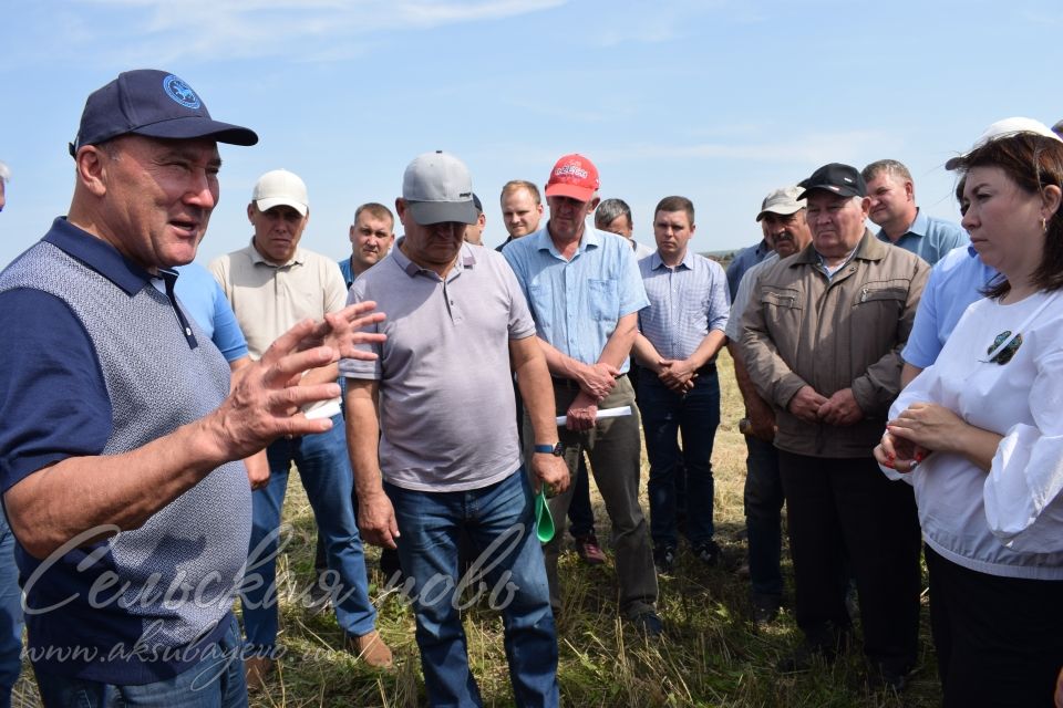 Марат Ахметов встретился с аграриями Аксубаевского района