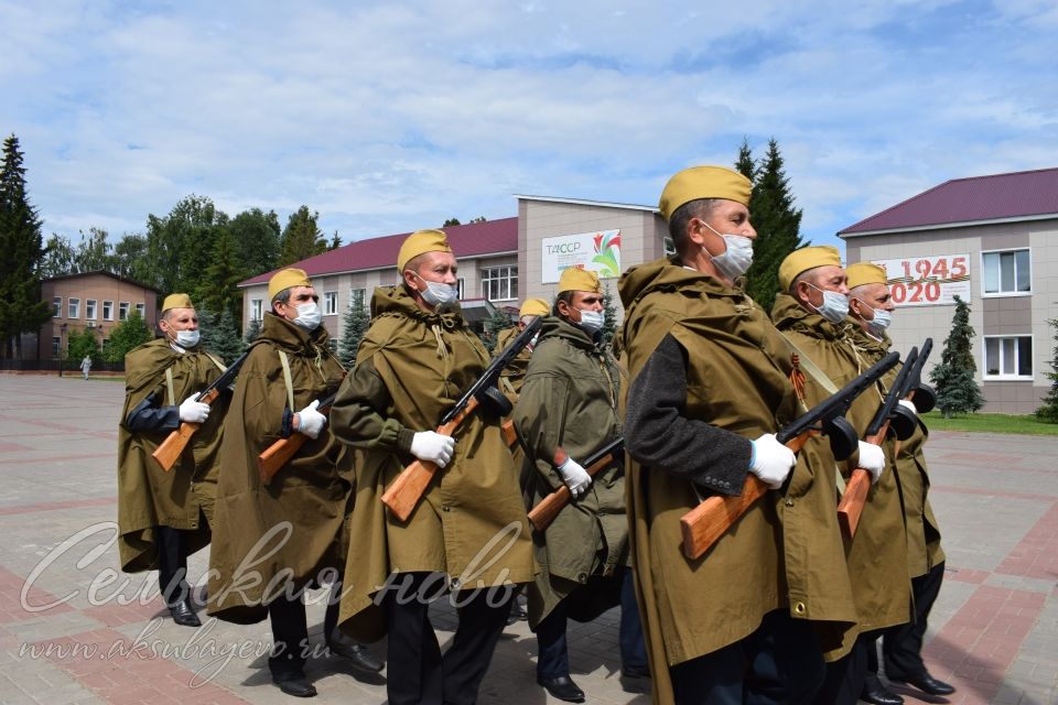 В Аксубаеве открыли памятник воину-освободителю