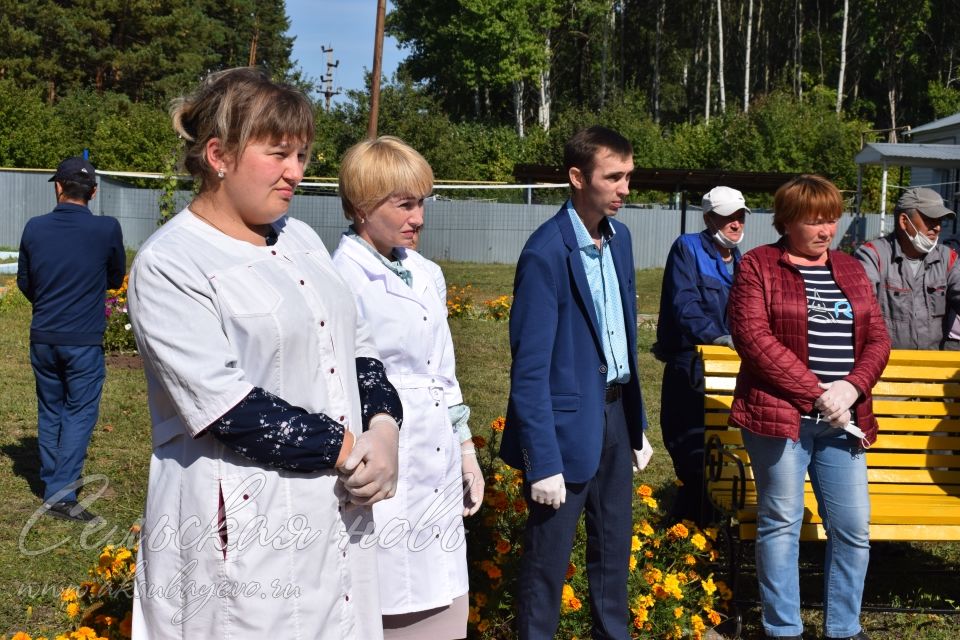 Эльмира Зарипова встретилась с работниками соцблока Аксубаевского района, провела прием граждан и посетила дом-интернат