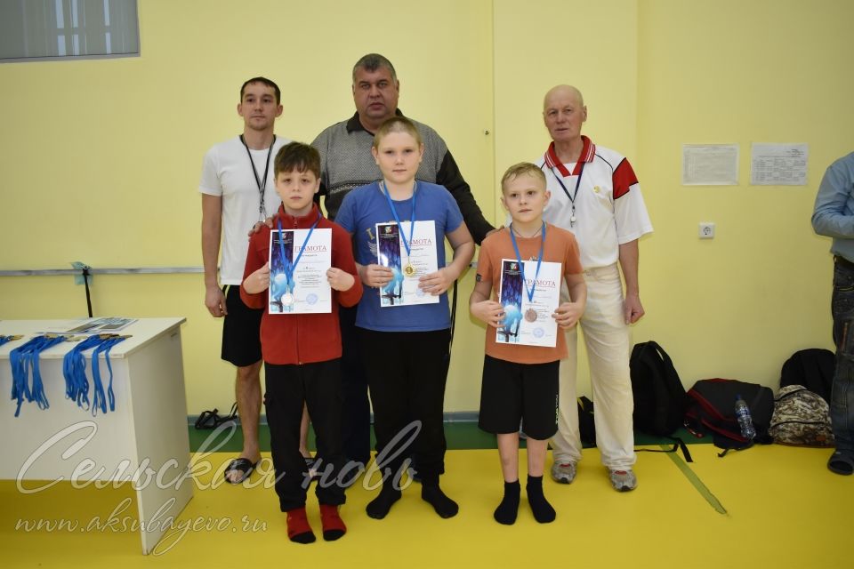 В Аксубаеве прошла товарищеская встреча среди юных пловцов