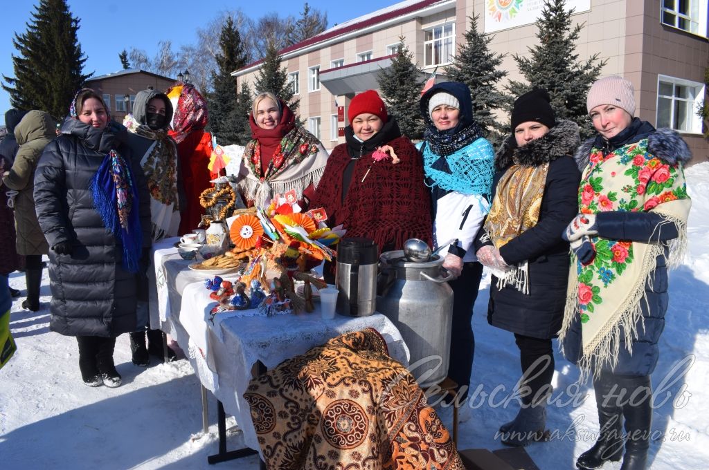 Аксубаевцы отметили Масленицу и попрощались с зимой