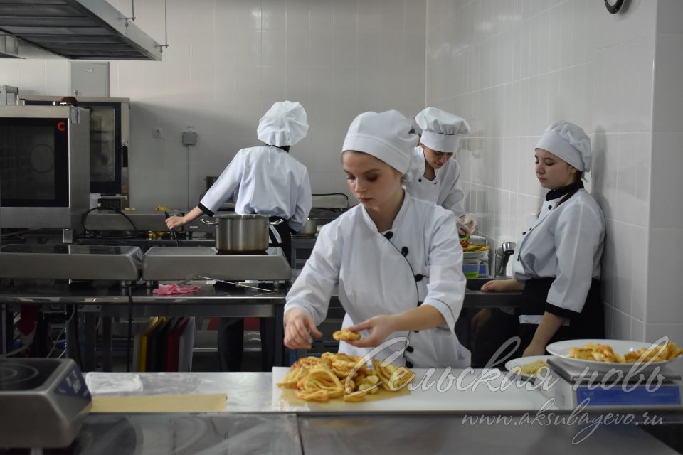 В Аксубаеве определили лучшего повара-технолога среди студентов