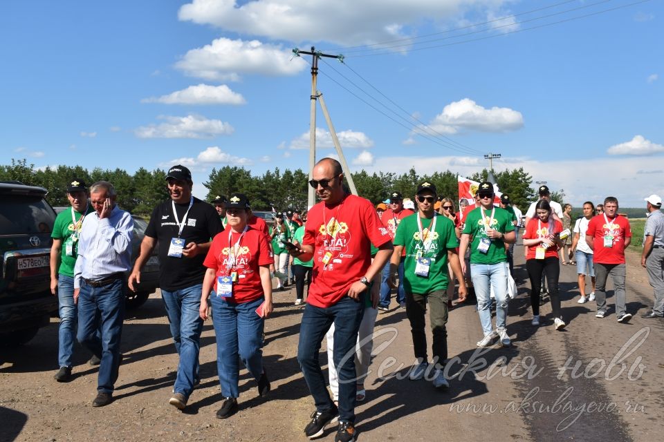Аксубаевский район встретил десятый юбилейный автопробег «Дорогу молоку!»