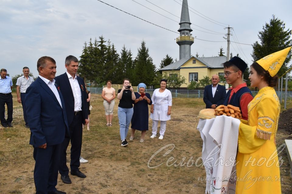 В Аксубаевском районе в День республики открыли новый ФАП