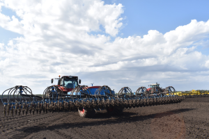 Аксубаевские земледельцы посевную ведут в ускоренном режиме