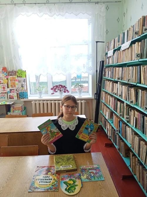 В общеобразовательных учреждениях района идет акция «Подари книге вторую жизнь»
