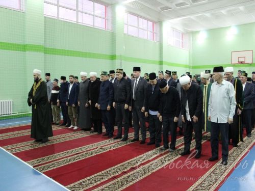 Татарстан мөфтие Аксубайда эш сәфәре белән булды һәм район ифтарында катнашты