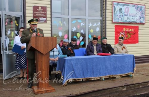 Шәрбән авылында махсус хәрби операция зонасында һәлак булган Алмаз Тимбиков истәлегенә мемориаль такта ачылды