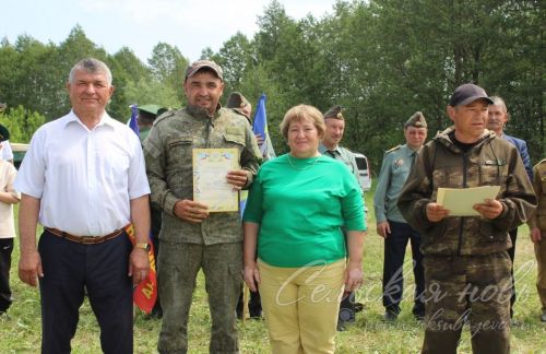 Аксубай педагоглары җыеннар үткәргән өчен бүләкләр алдылар