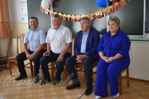Аксубай районында булачак беренче сыйныф укучыларына рюкзаклар тапшырдылар