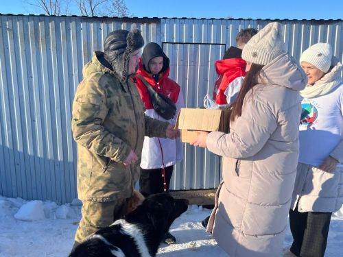 Аксубаевские общественники посетили бездомных животных