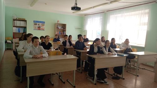На занятии профминимума школьники района узнали о достижениях страны в сфере производства