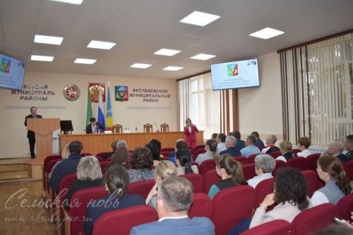 Аксубай районында депутат Айдар Метшин эш сәфәре белән булып китте