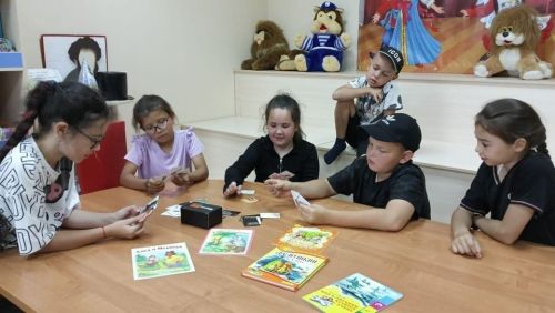В Аксубаевской библиотеке прошел час полезных советов «Лето, лето, оранжевого цвета»