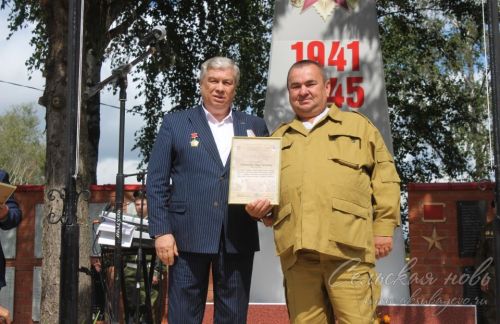 В Аксубаевском районе открыли памятник погибшим в Афганской, Чеченской и локальных войнах и их матерям