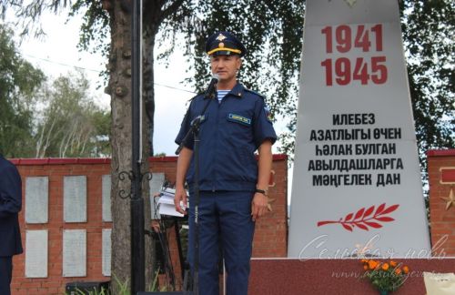 В Аксубаевском районе открыли памятник погибшим в Афганской, Чеченской и локальных войнах и их матерям