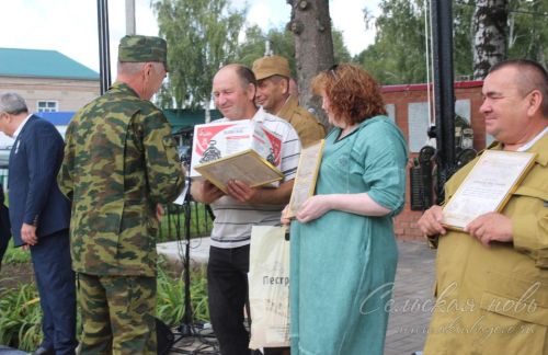 В Аксубаевском районе открыли памятник погибшим в Афганской, Чеченской и локальных войнах и их матерям
