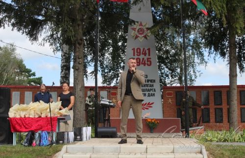 В Аксубаевском районе открыли памятник погибшим в Афганской, Чеченской и локальных войнах и их матерям