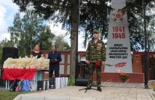 В Аксубаевском районе открыли памятник погибшим в Афганской, Чеченской и локальных войнах и их матерям