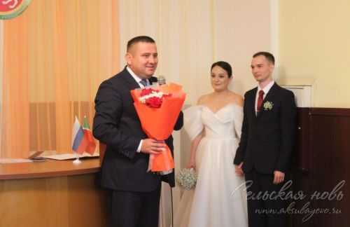 Аксубайда Республика көнендә никахлашу тантанасы узды