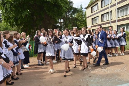 В школах Аксубаевского района прозвенел последний звонок