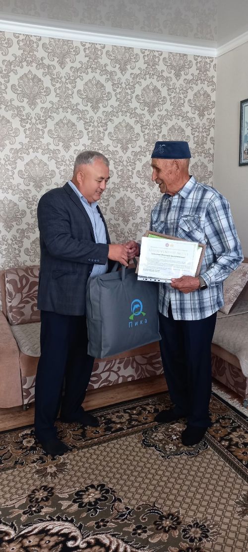 Аксубай ветераны алдынгы комбайнчы булган