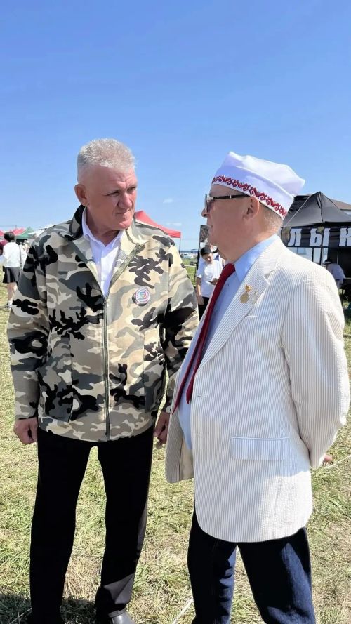 Аксубай волонтерлары «Уяв» бәйрәмендә районны тәкъдим иттеләр