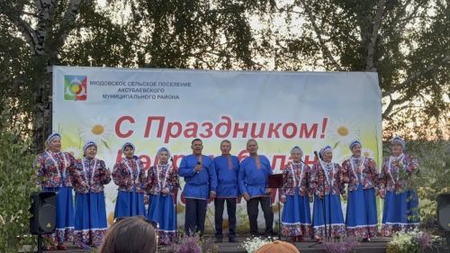 Иске Мокшино авылында юбилярларны хөрмәтләделәр