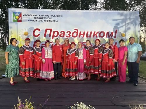Иске Мокшино авылында юбилярларны хөрмәтләделәр