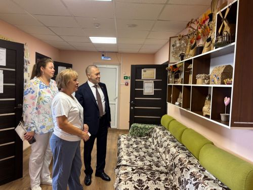 Депутаттан зур бүләк