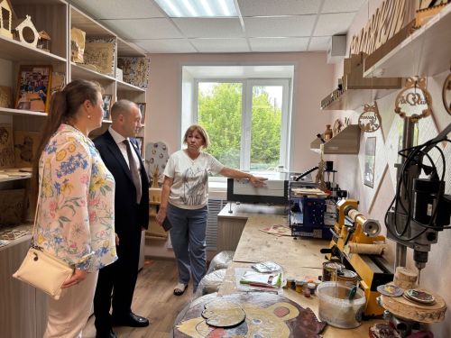 Депутаттан зур бүләк
